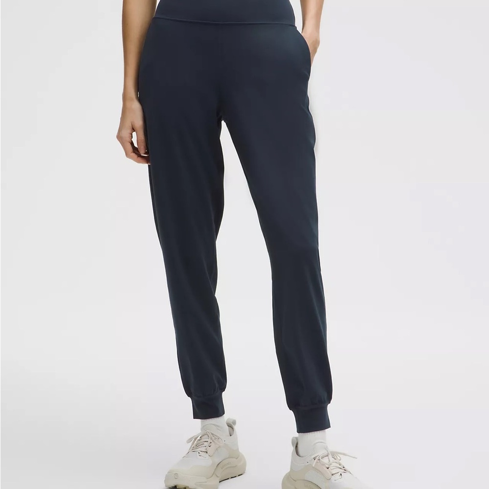 lululemon Align High-Rise Jogger
Regular